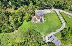 140 Smartnick Rd, Hempfield Twp, PA 15601