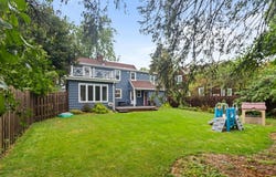 165 RIVER Drive, APPLETON, WI 54915