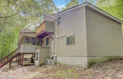 116 Rainbow Drive, Lackawaxen, PA 18435