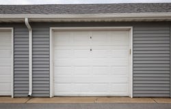 8211 Lincoln Circle, Merrillville, IN 46410