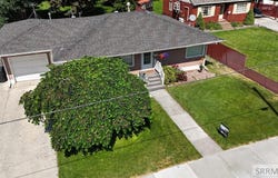 356 N Park Avenue, Shelley, ID 83274