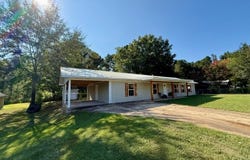 108 Walden, Booneville, MS 38829