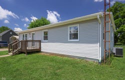 1014 Washington Street, Hope, IN 47246