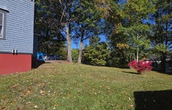 27 W Dartmouth Street, Auburn, ME 04210