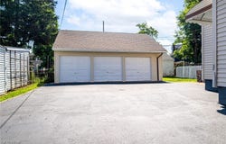 6227 Ridge Road, Parma, OH 44129