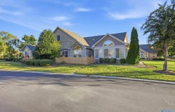 82 Laurel Lane, Brownsboro, AL 35741