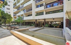 325 N Oakhurst Dr, Beverly Hills, CA 90210