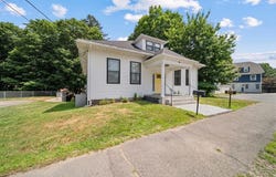 730 Salem St, Groveland, MA 01834