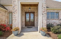109 Andover Drive, Flora, MS 39071