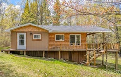 9190 Blue Jay, Florence T-WI, WI 54121