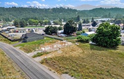 6816 Selkirk St, Bonners Ferry, ID 83805