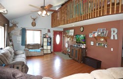 512 Seneca Heights Avenue, Gays Mills, WI 54631