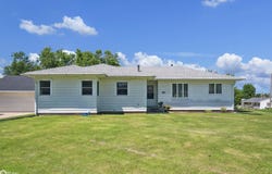 401 Edgeland Drive, Marshalltown, IA 50158