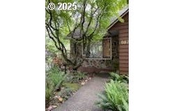 887 6TH ST, Lake Oswego, OR 97034