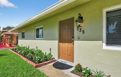 735 La Costa Way, Lantana, FL 33462