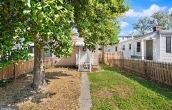 28 E REED AVENUE, ALEXANDRIA, VA 22305