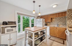 3 COLONIAL WAY, ASTON, PA 19014