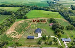 218 N Herman Street, Lebanon, IL 62254