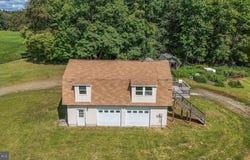 2415 STAGECOACH Road W, PALMERTON, PA 18071