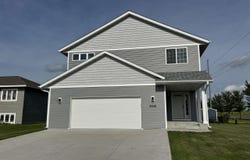 2200 Anchorage Drive, North Mankato, MN 56003