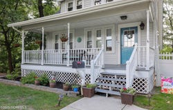 29 Lake Boulevard, Matawan, NJ 07747