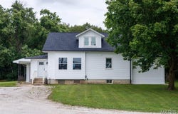 18347 Windy Hill Road, Staunton, IL 62088