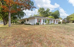 1227 Hilltop Drive, Cleburne, TX 76033