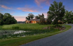 4 W Shore Road, North Oaks, MN 55127