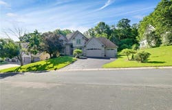 1630 Murphy Parkway, Eagan, MN 55122