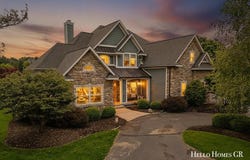 5327 Canyon River Drive NE, Ada, MI 49301