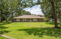 5150 Sandy Creek Lane, Brenham, TX 77833