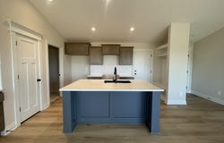 1973 E Limestone St, Andover, KS 67002