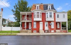 409 E WALNUT Street, YORK, PA 17403