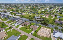 1108 SW 11th Place, Cape Coral, FL 33991