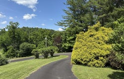 318 Pinecrest Street, Mountain City, TN 37683
