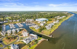 2571 St. James Dr. Drive SE, Southport, NC 28461