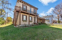 221 W Saint Joseph Street, Perryville, MO 63775