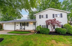 325 Main Street SW, Brewster, OH 44613
