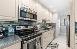 816 BAHIA DEL SOL Drive, RUSKIN, FL 33570