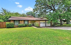 813 Glen Key Street, Denison, TX 75020