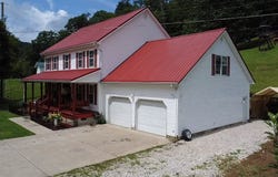 9696 KY Route 580, Oil Springs, KY 41238