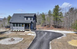 16 Dundee Lane, Bridgton, ME 04009