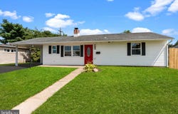 30 POPLAR LANE, LEVITTOWN, PA 19054