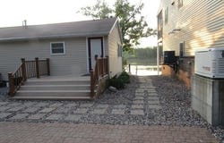420 River View Road, Guttenberg, IA 52052