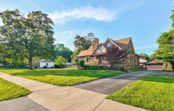 1328 E Bennett Street, Springfield, MO 65804