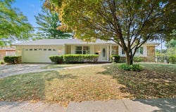 2415 Woodview Drive, Lansing, MI 48911