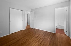 2540 Courtyard Place, Florissant, MO 63031