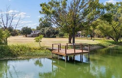 131 Oak Grove Circle, Double Oak, TX 75077