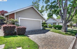 531 Silver Lake Dr, Danville, CA 94526