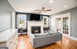 7238 HOLLYWOOD ROAD, FORT WASHINGTON, PA 19034